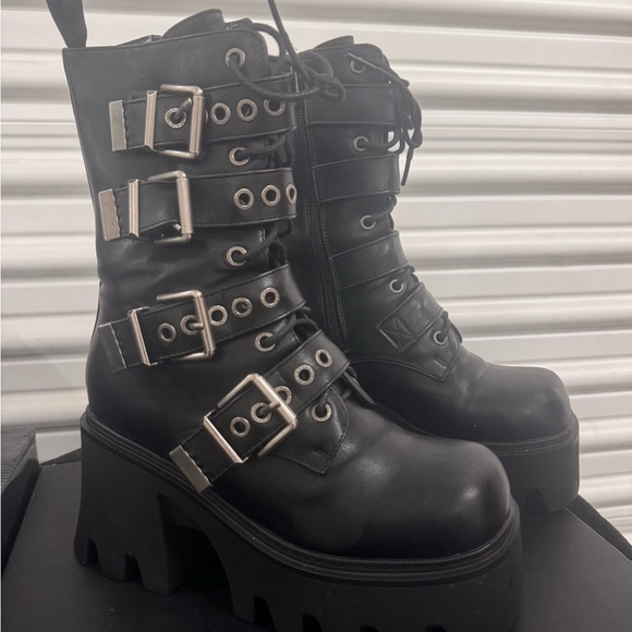 HYSTERIA CHUNKY PLATFORM ANKLE BOOTS - Picture 1 of 8